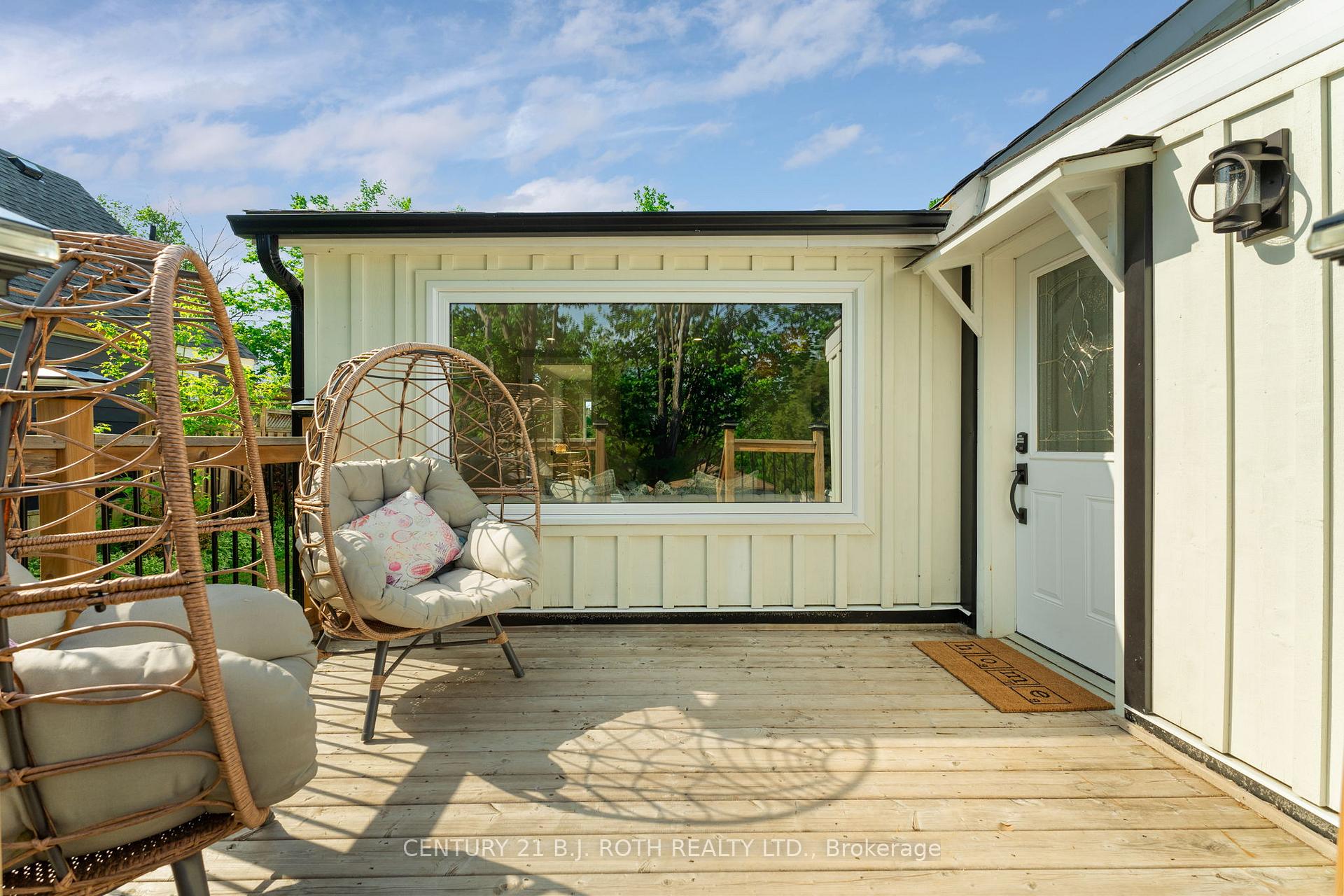 Photo 5 of 390 Arthur Street, Orillia — HOMEH
