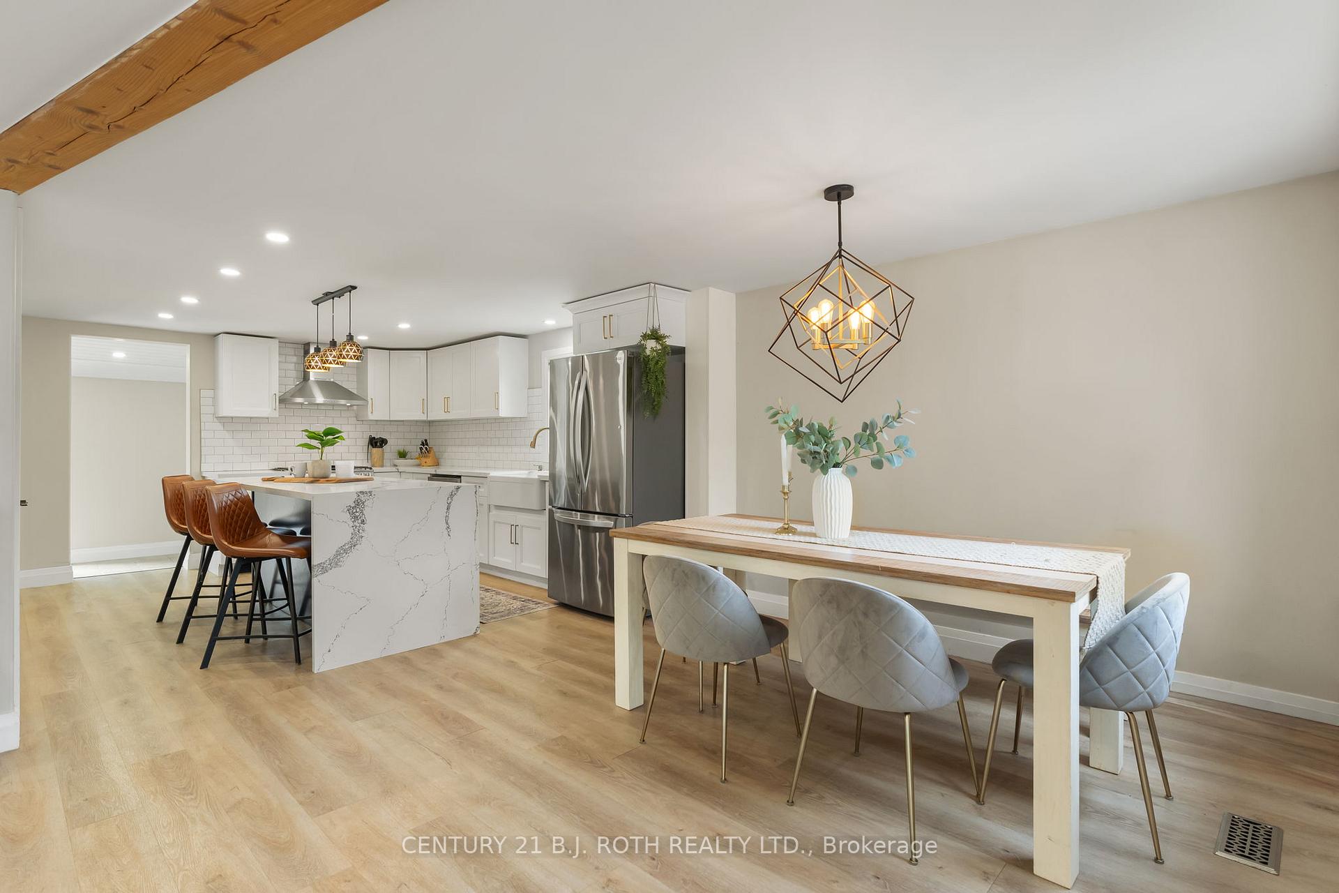 Photo 8 of 390 Arthur Street, Orillia — HOMEH