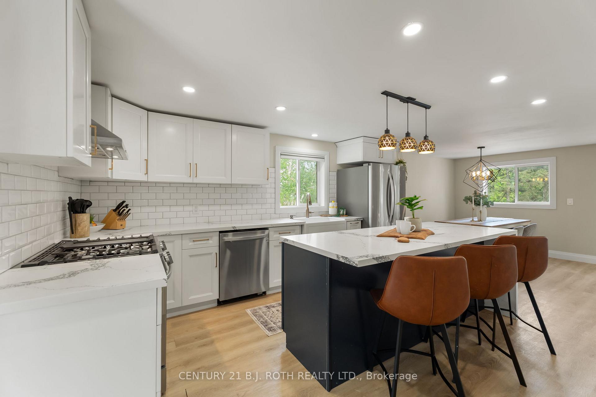 Photo 12 of 390 Arthur Street, Orillia — HOMEH
