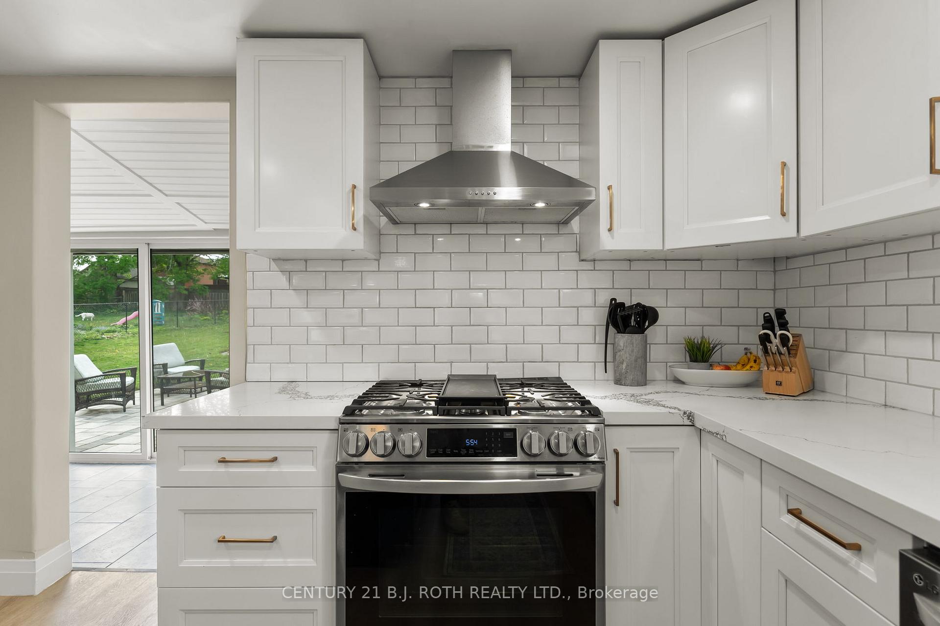 Photo 15 of 390 Arthur Street, Orillia — HOMEH