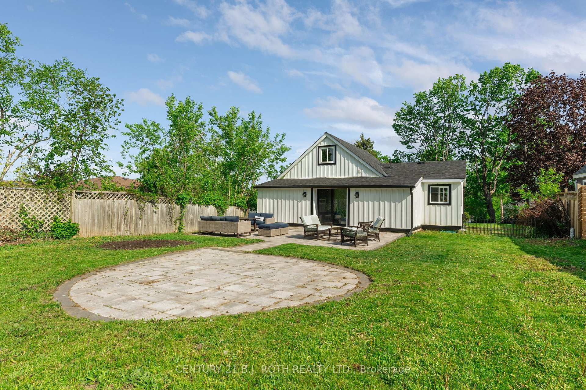 Photo 42 of 390 Arthur Street, Orillia — HOMEH