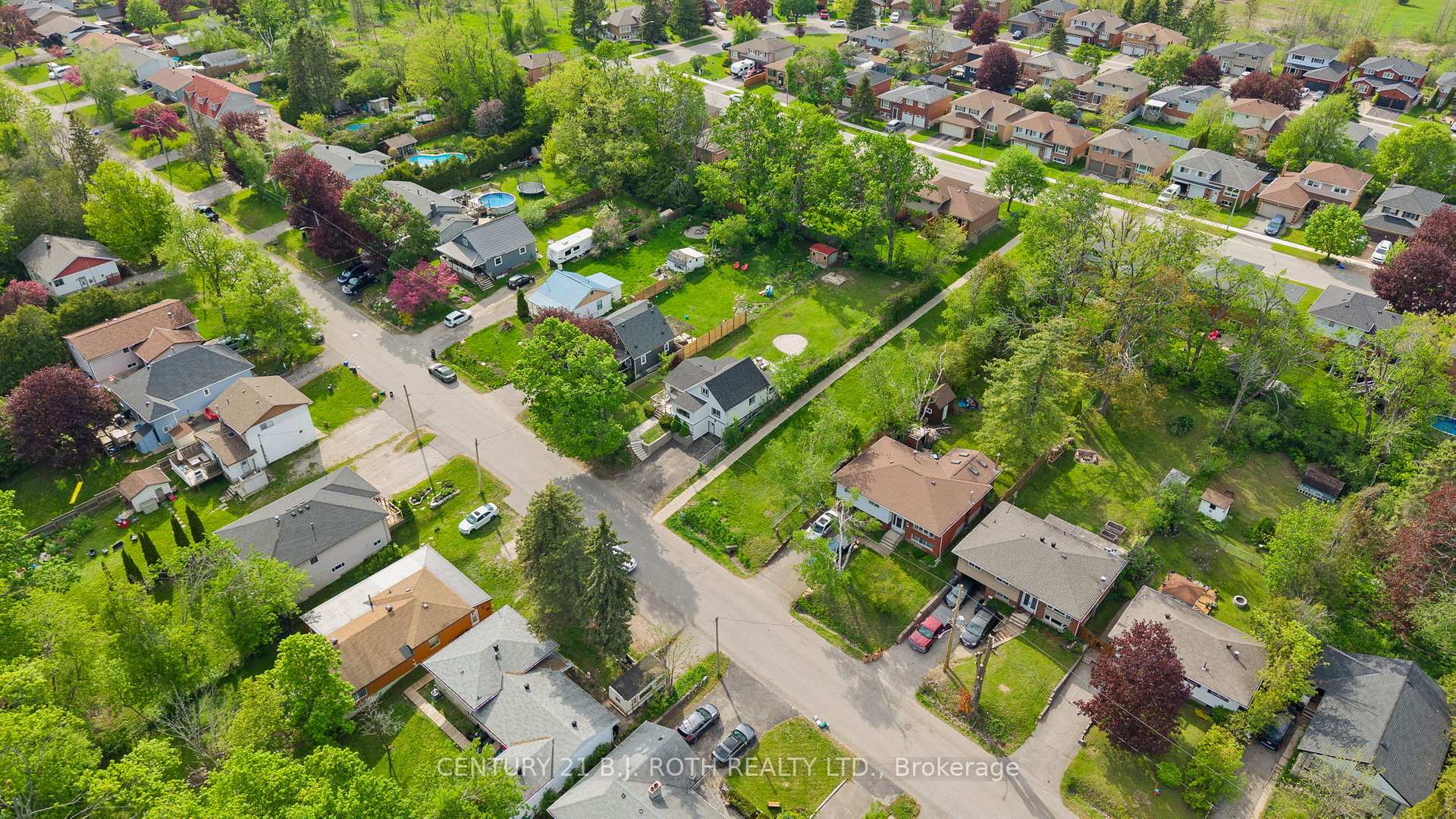 Photo 49 of 390 Arthur Street, Orillia — HOMEH