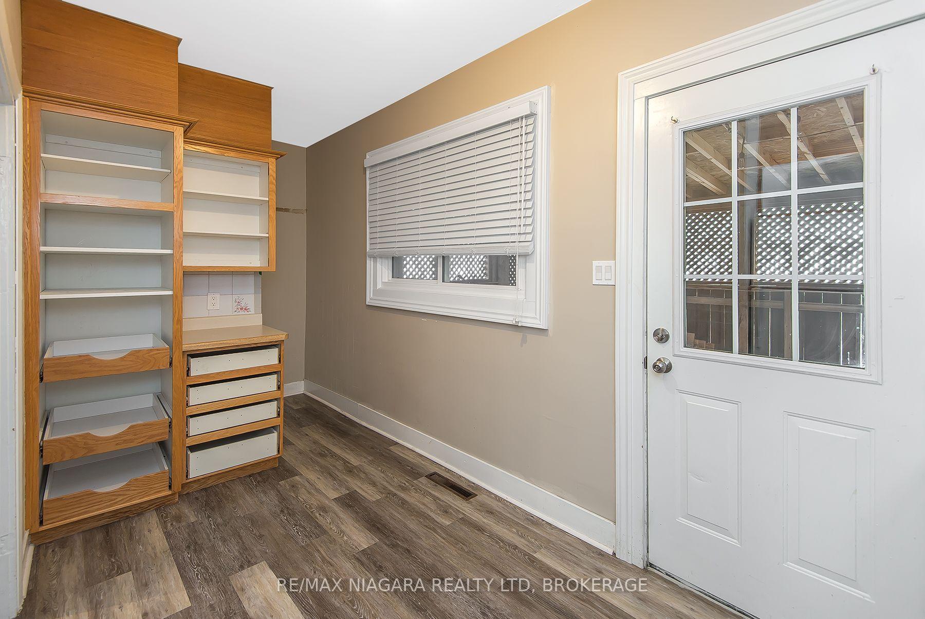 Photo 14 of 170 Hellems Avenue E, Welland, Welland Downtown — HOMEH