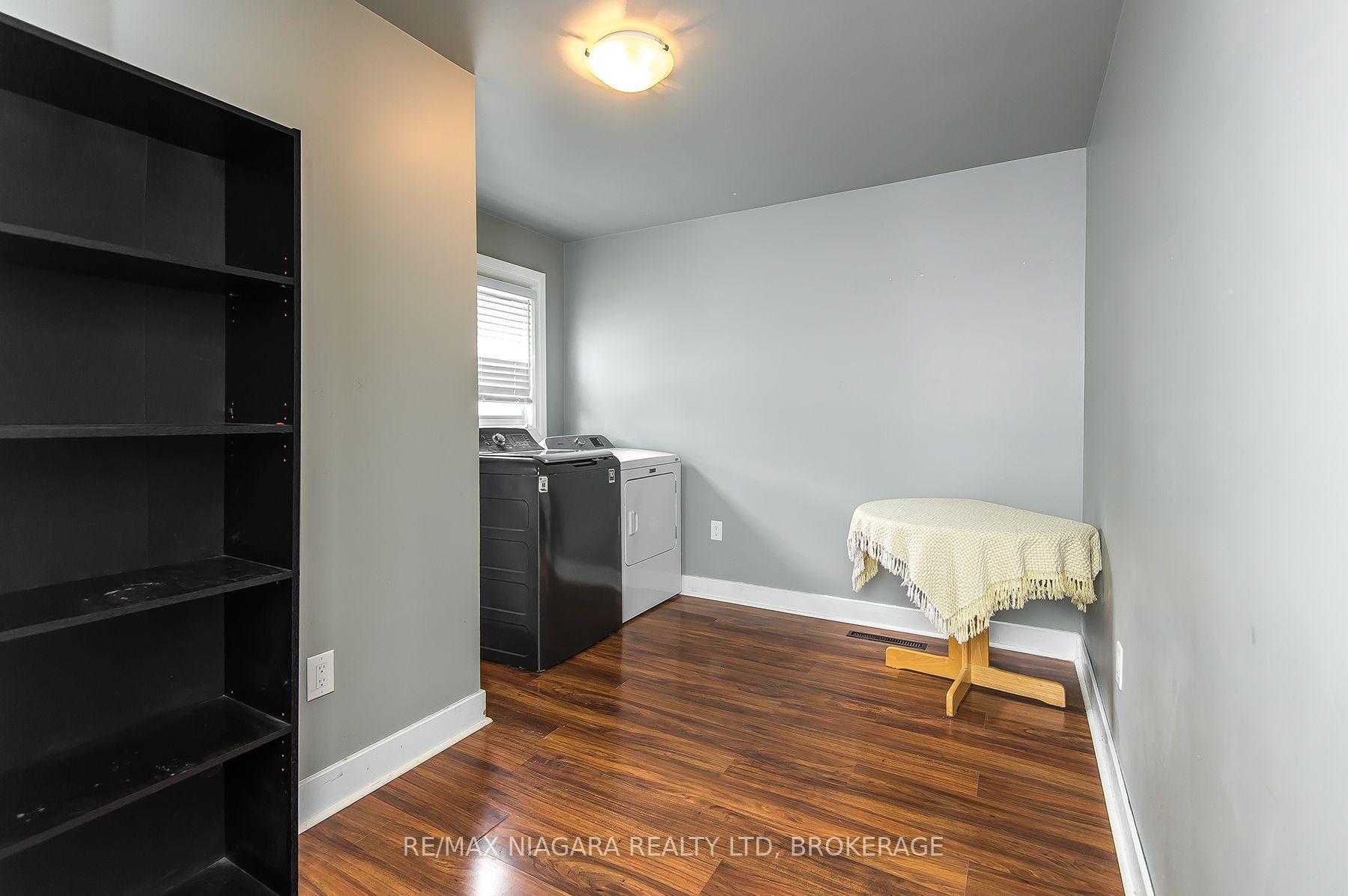 Photo 20 of 170 Hellems Avenue E, Welland, Welland Downtown — HOMEH