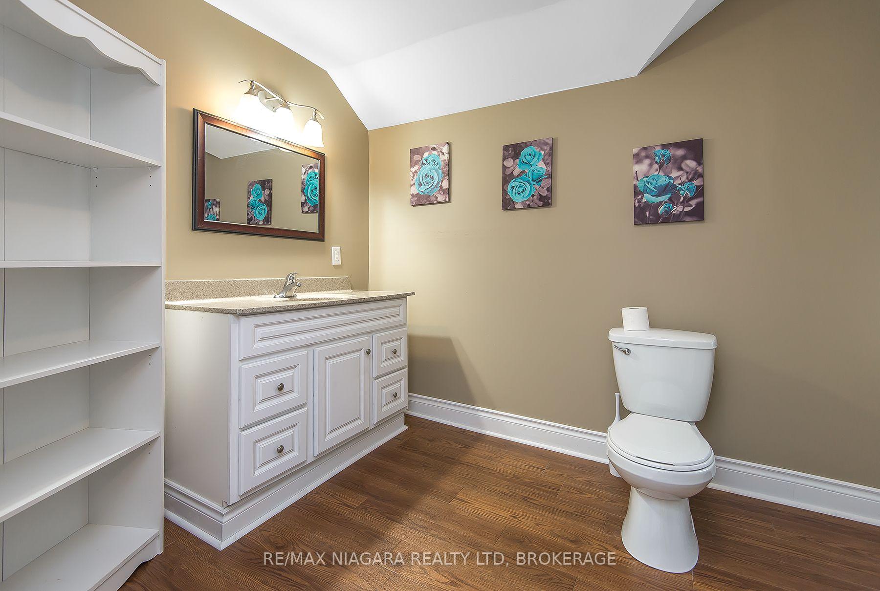 Photo 26 of 170 Hellems Avenue E, Welland, Welland Downtown — HOMEH