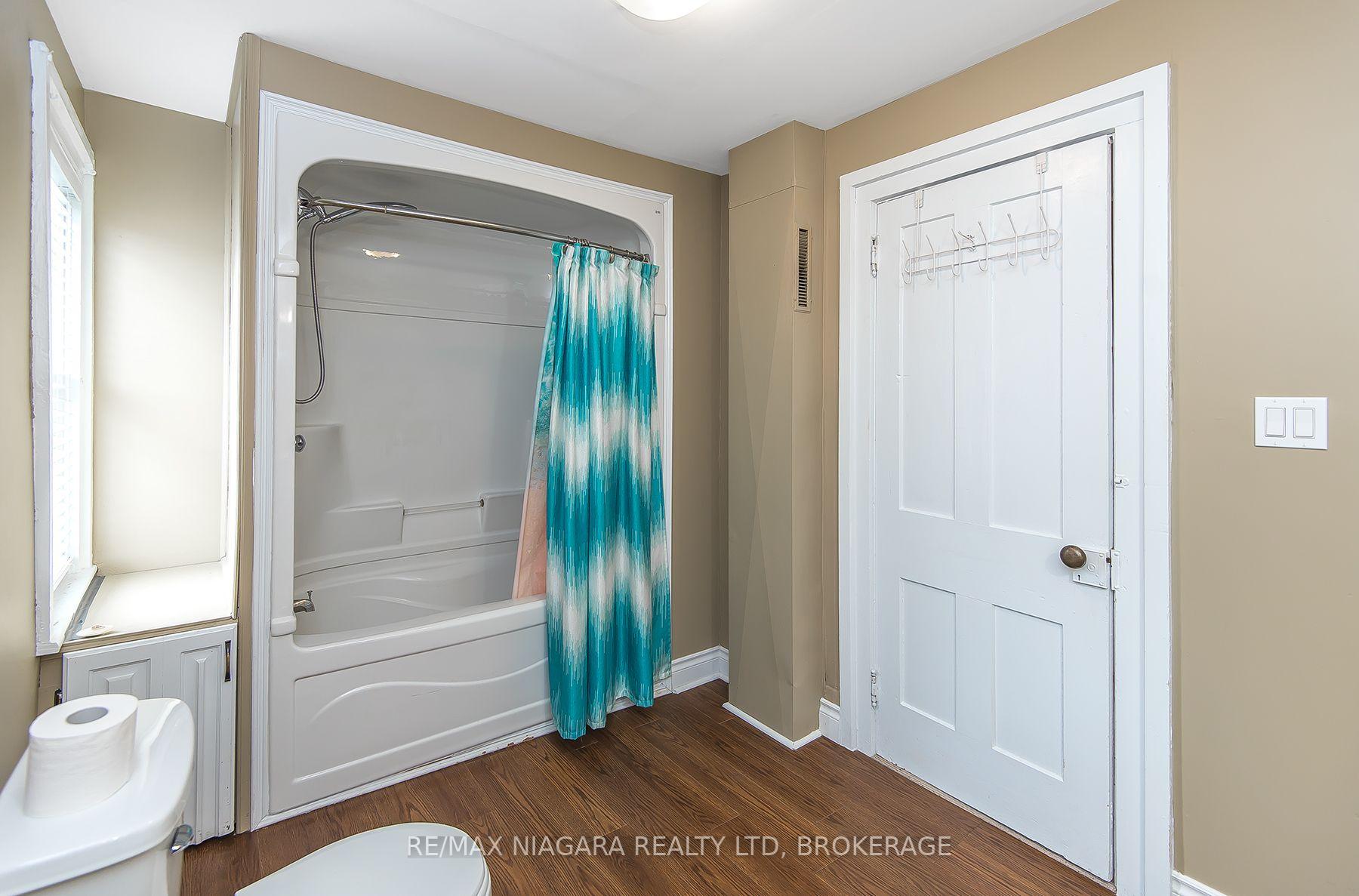 Photo 27 of 170 Hellems Avenue E, Welland, Welland Downtown — HOMEH