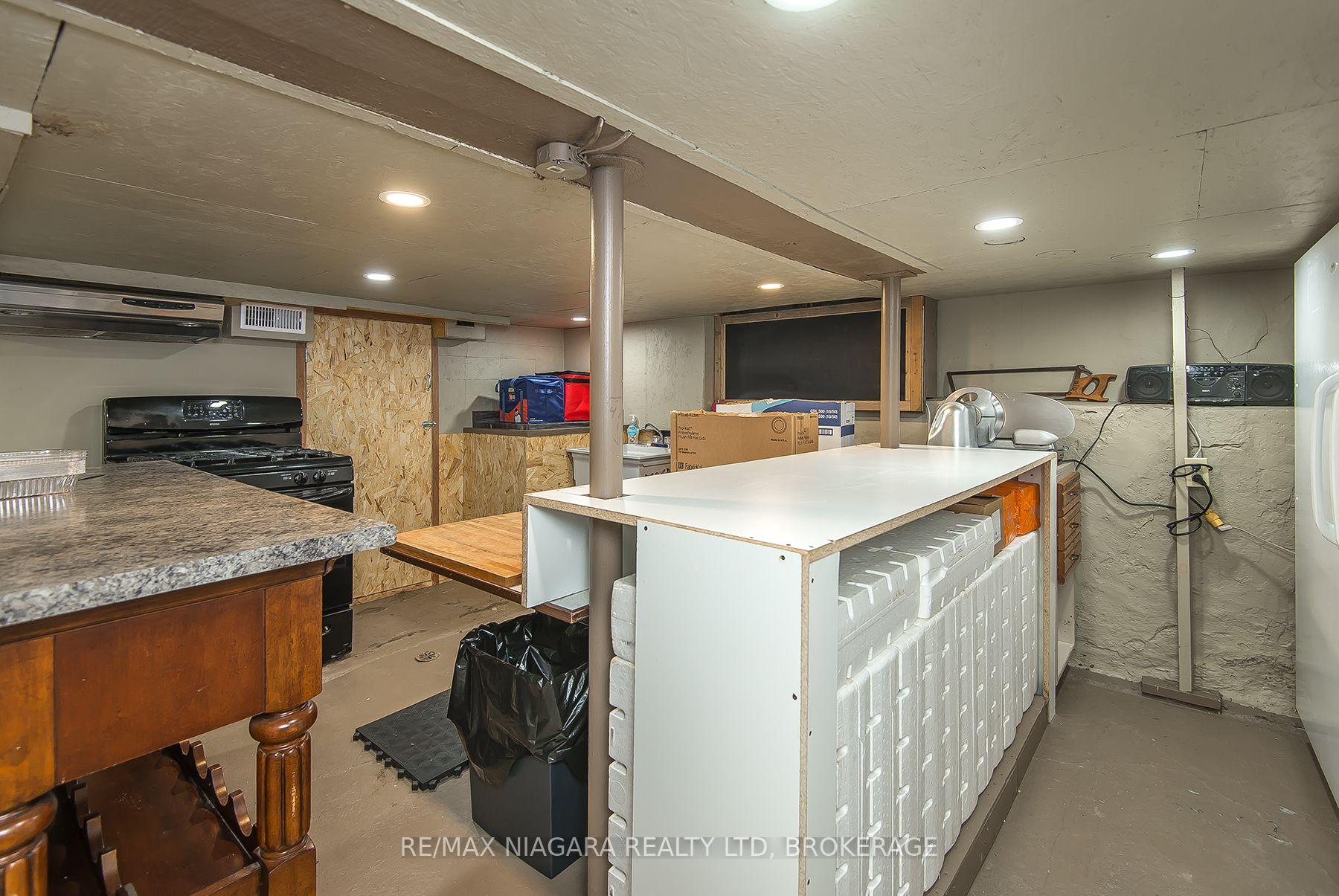 Photo 34 of 170 Hellems Avenue E, Welland, Welland Downtown — HOMEH