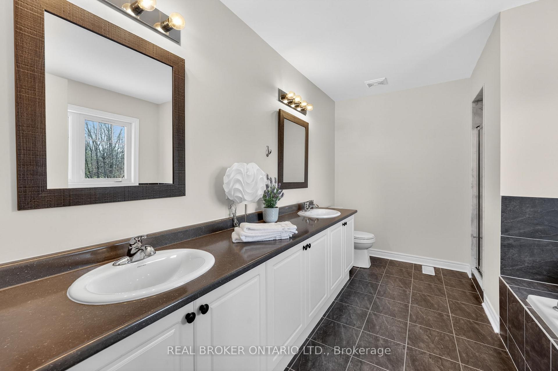 Photo 15 of 12 Masters Crescent, Georgian Bay, Baxter — HOMEH