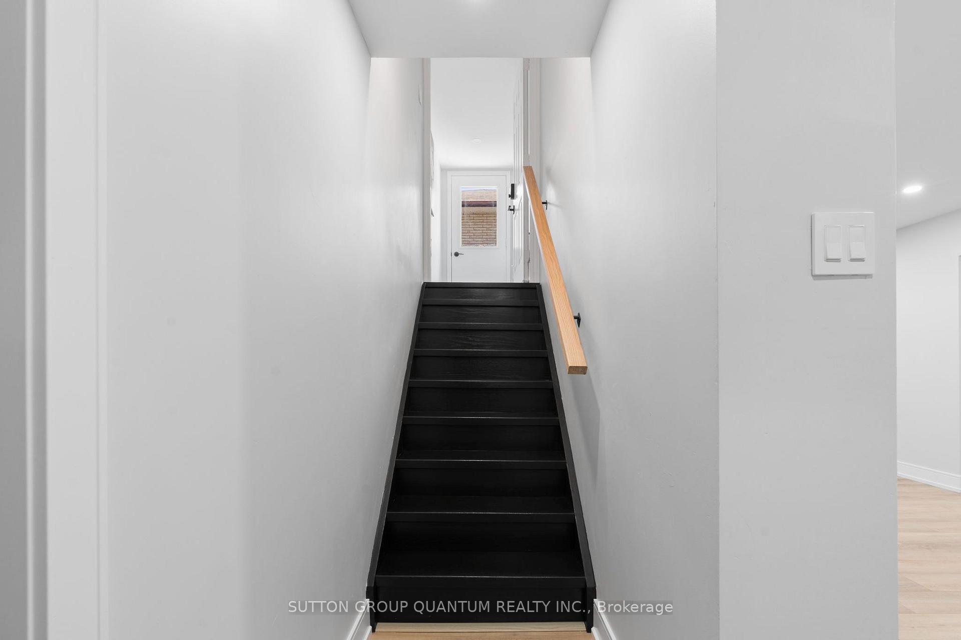 Photo 2 of Unit #Basement, 17 Clearview Drive, Hamilton, Stoney Creek — HOMEH