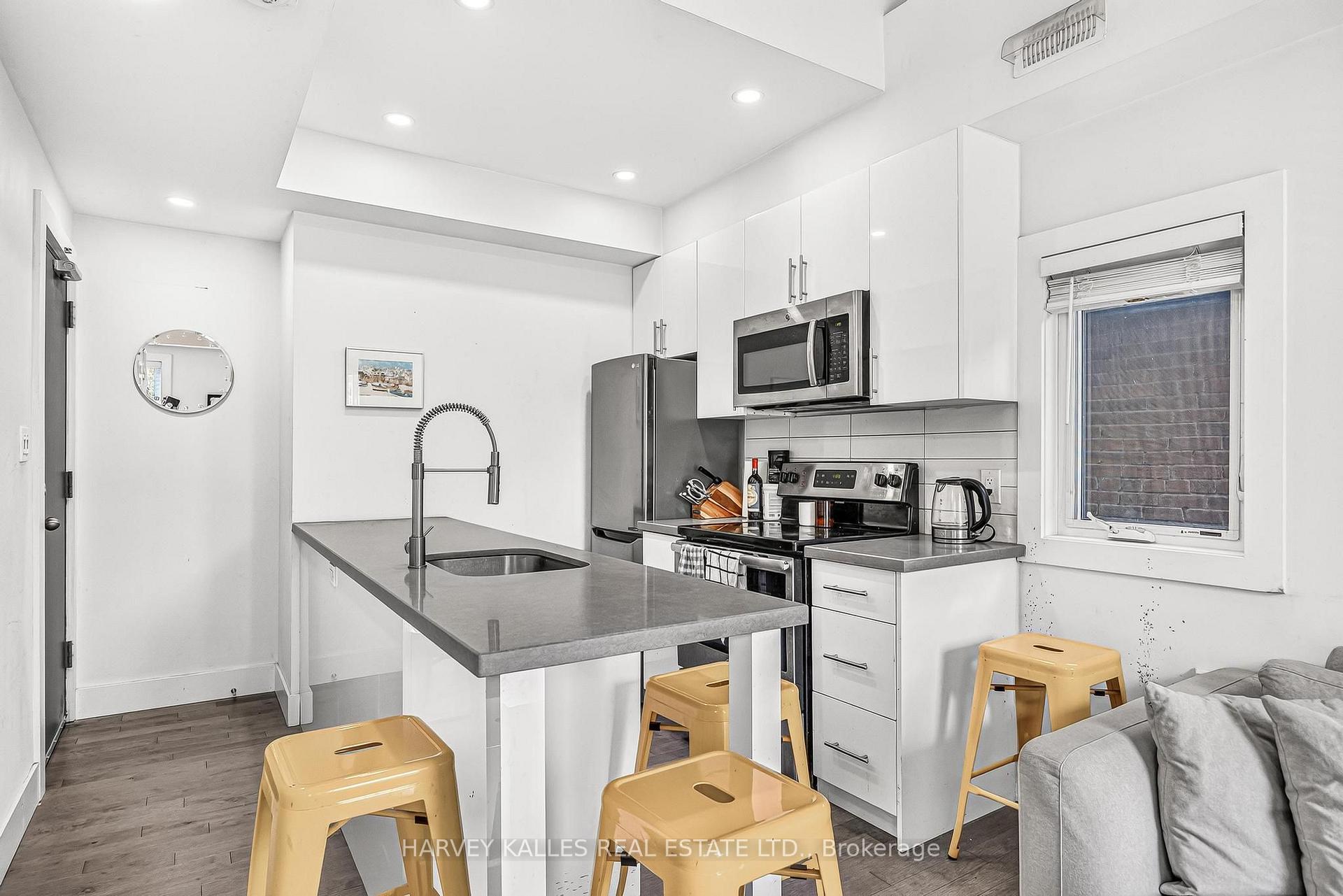 Photo 7 of 160 Lansdowne Avenue, Toronto, Roncesvalles — HOMEH