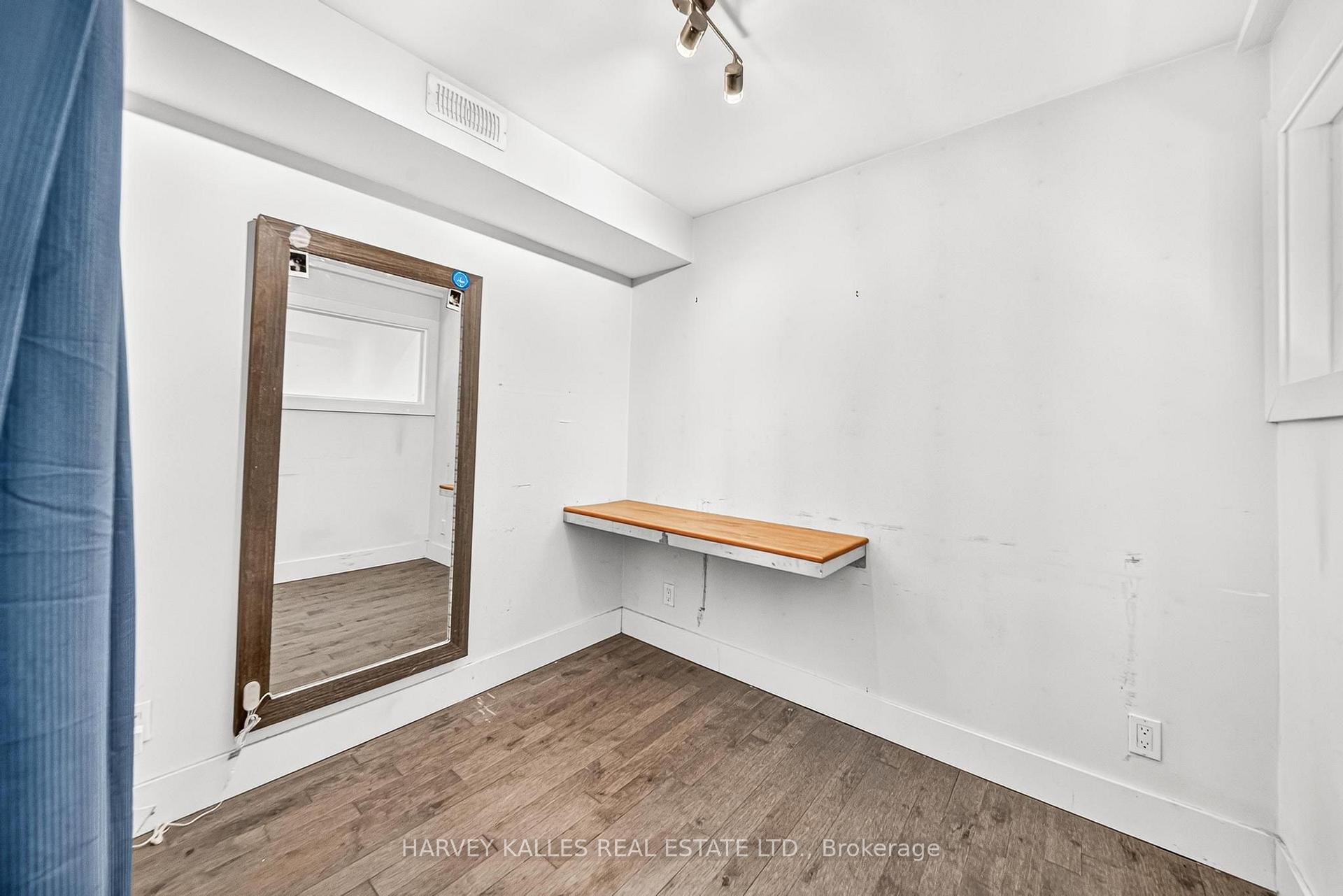 Photo 12 of 160 Lansdowne Avenue, Toronto, Roncesvalles — HOMEH