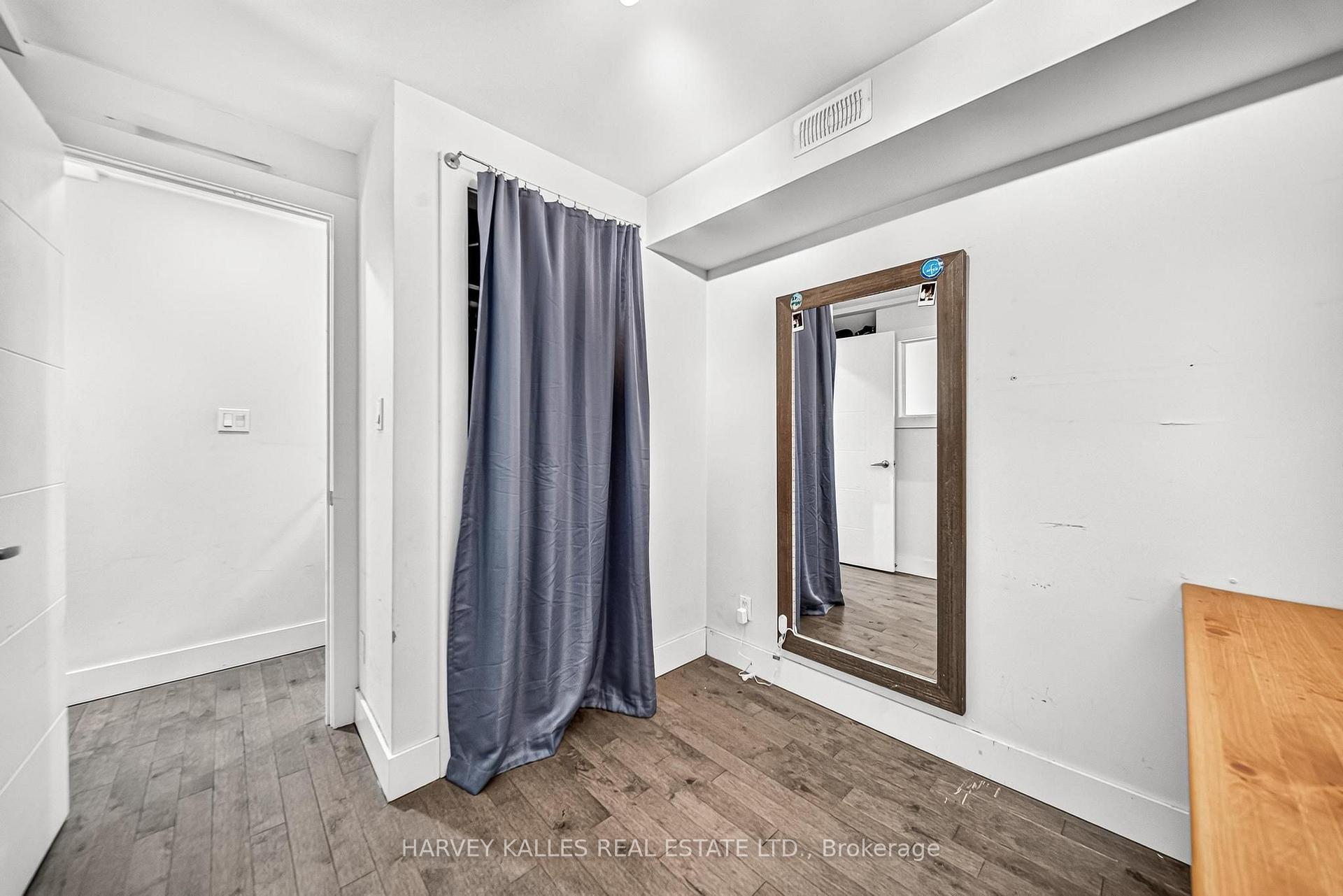 Photo 13 of 160 Lansdowne Avenue, Toronto, Roncesvalles — HOMEH