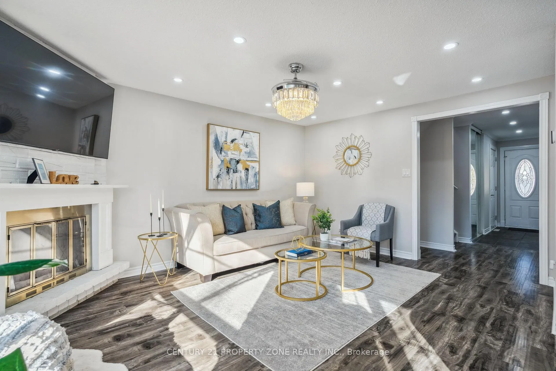 Photo 8 of 20 Royal Palm Drive, Brampton, Heart Lake East — HOMEH