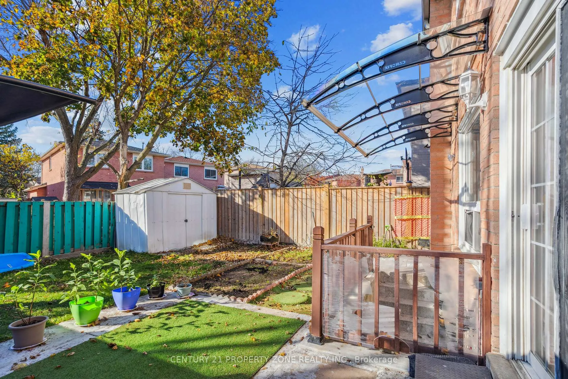 Photo 35 of 20 Royal Palm Drive, Brampton, Heart Lake East — HOMEH