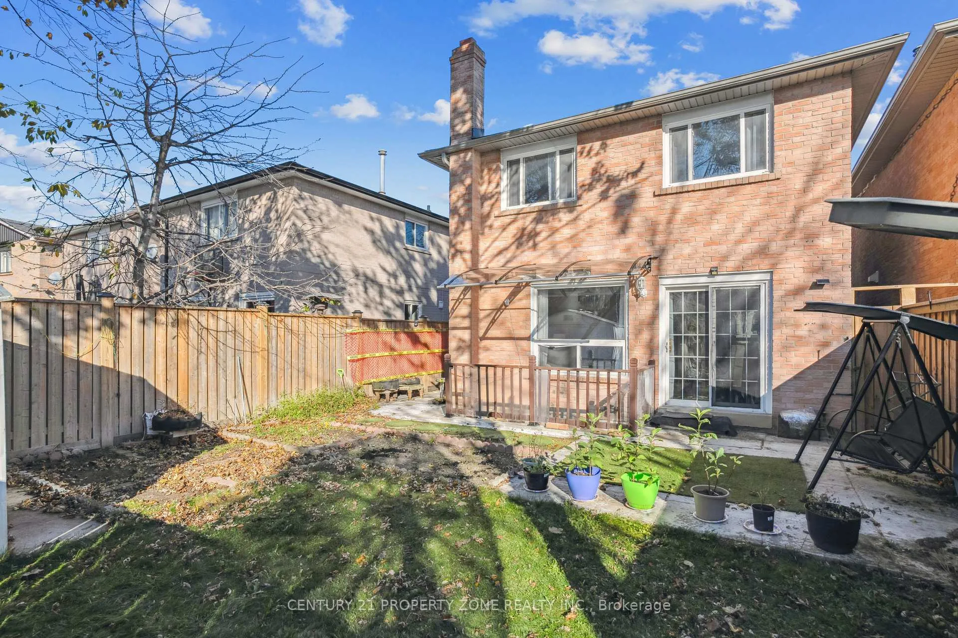 Photo 36 of 20 Royal Palm Drive, Brampton, Heart Lake East — HOMEH