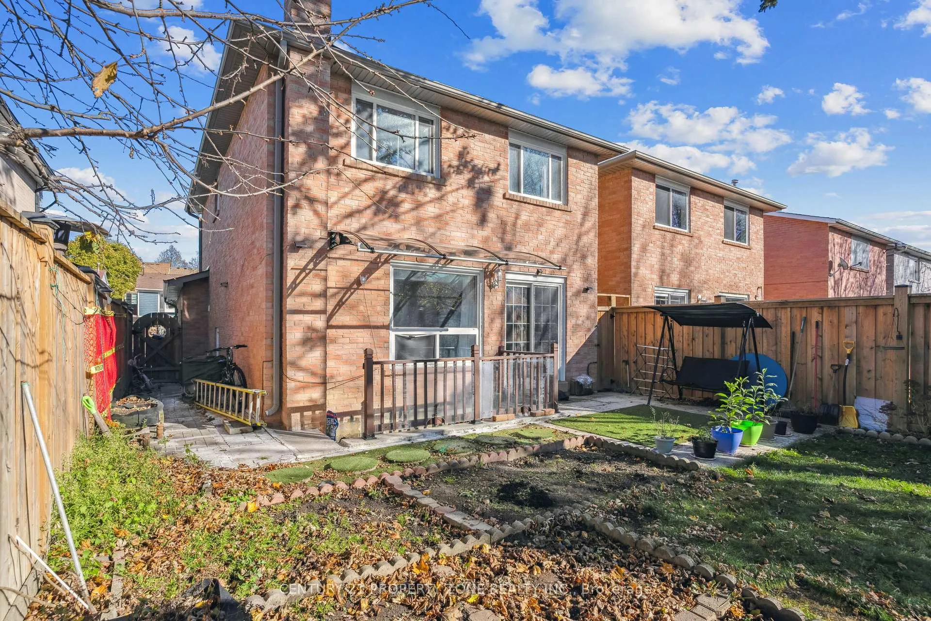 Photo 37 of 20 Royal Palm Drive, Brampton, Heart Lake East — HOMEH