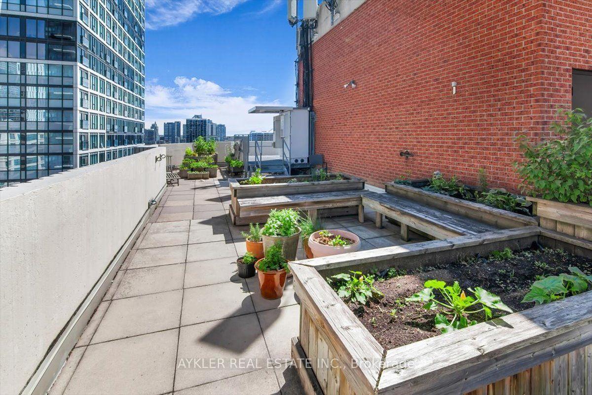 Photo 32 of Unit 402, 192 Jarvis Street, Toronto, Church-Yonge Corridor — HOMEH