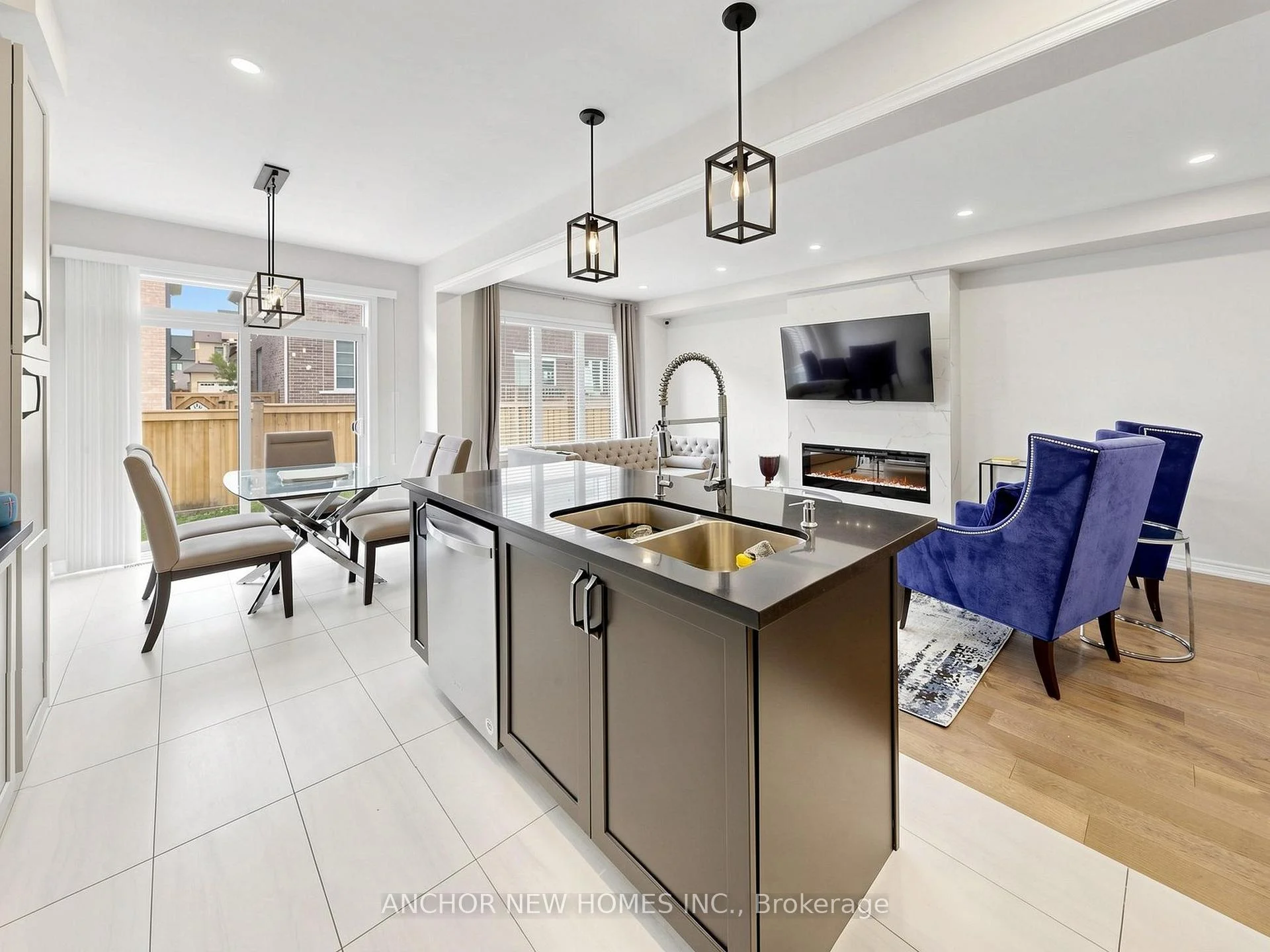 Photo 13 of 22 Averill Road, Brampton, Northwest Brampton — HOMEH