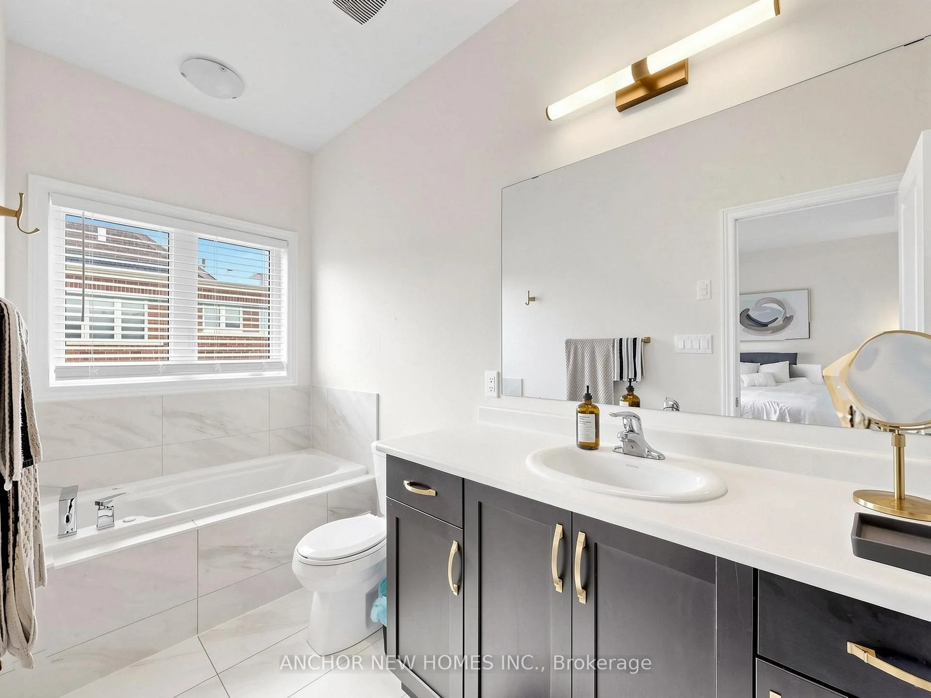 Photo 24 of 22 Averill Road, Brampton, Northwest Brampton — HOMEH