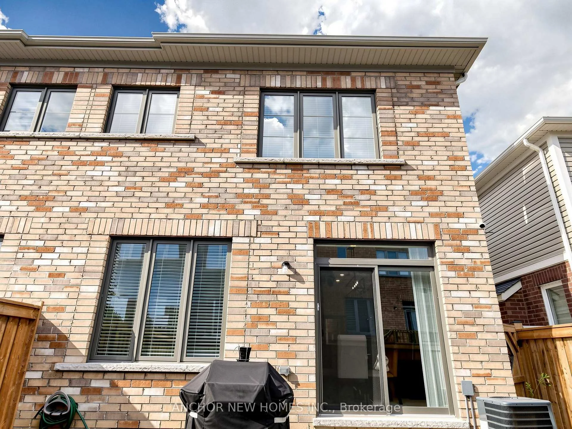 Photo 36 of 22 Averill Road, Brampton, Northwest Brampton — HOMEH