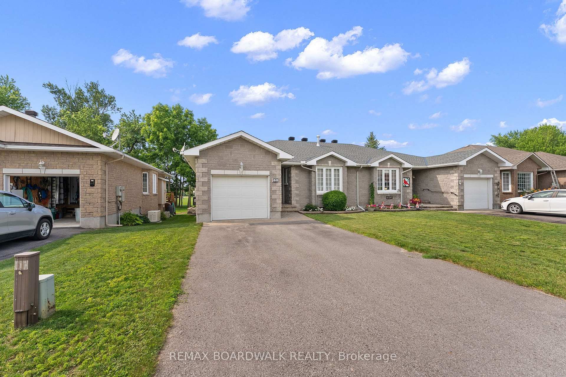 Photo 2 of 60 Dr Gordon Crescent, North Grenville, Kemptville — HOMEH
