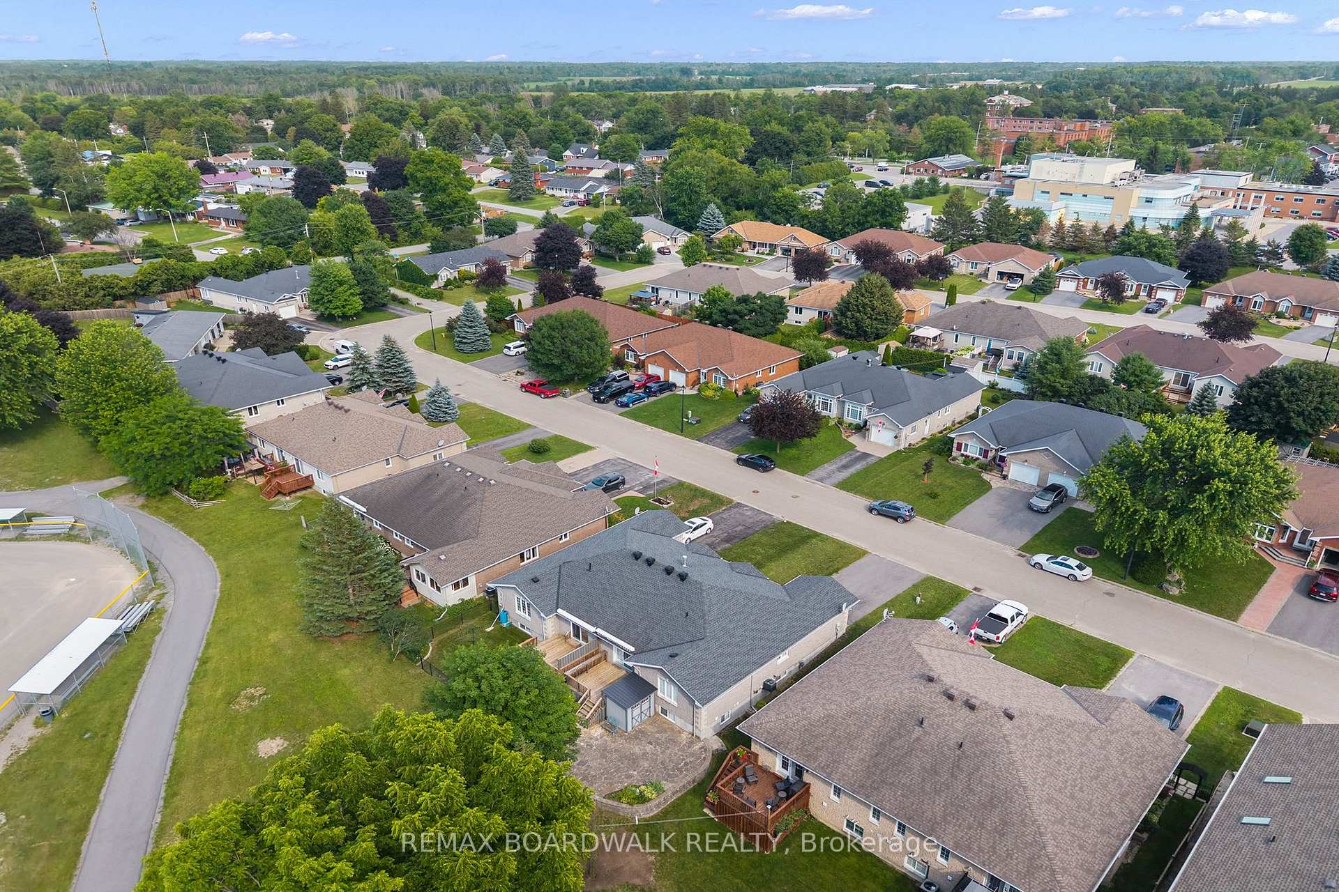 Photo 43 of 60 Dr Gordon Crescent, North Grenville, Kemptville — HOMEH