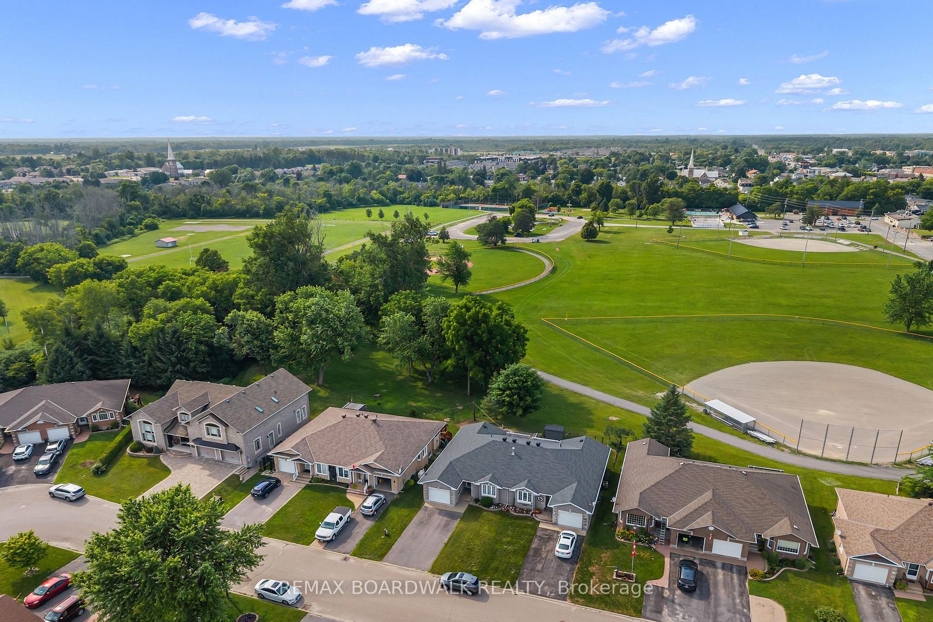Photo 44 of 60 Dr Gordon Crescent, North Grenville, Kemptville — HOMEH