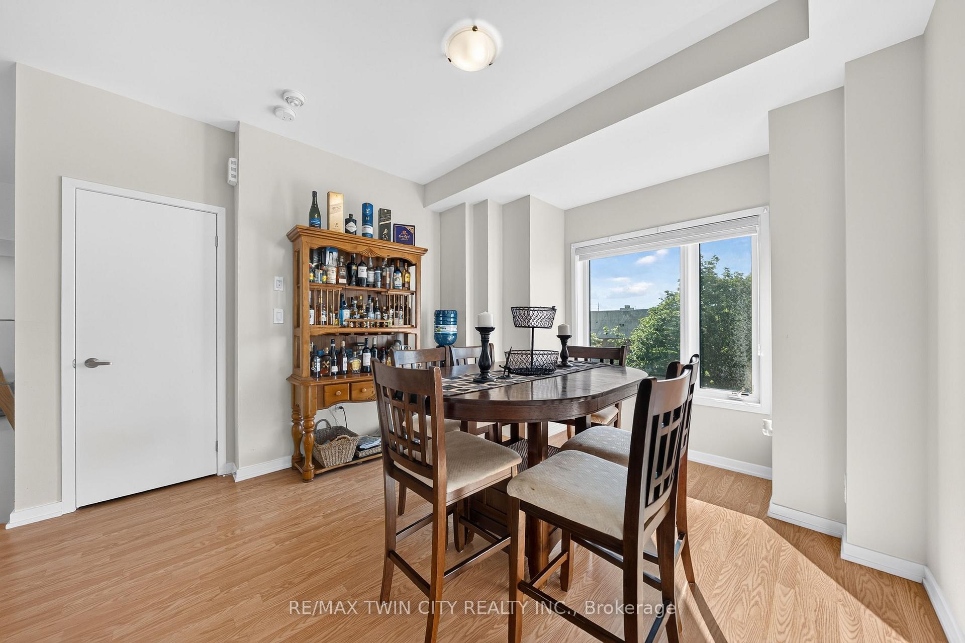 Photo 5 of 49 Lambert Lane, Caledon, Bolton East — HOMEH