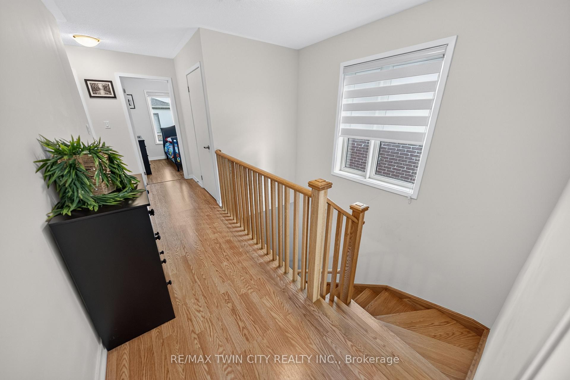 Photo 25 of 49 Lambert Lane, Caledon, Bolton East — HOMEH