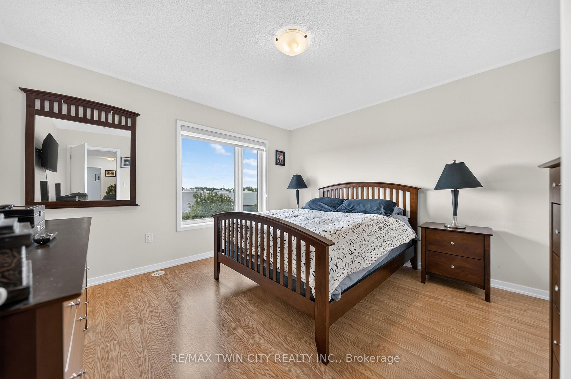 Photo 27 of 49 Lambert Lane, Caledon, Bolton East — HOMEH