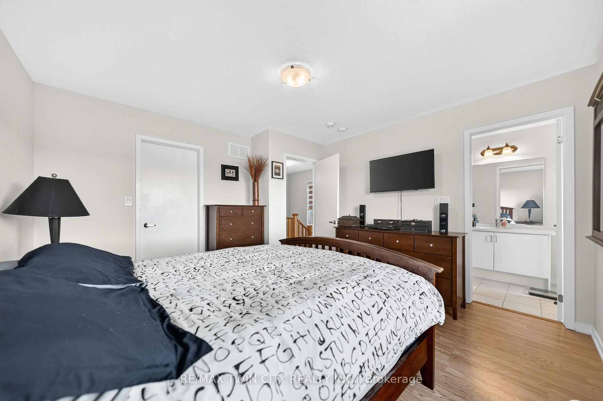 Photo 28 of 49 Lambert Lane, Caledon, Bolton East — HOMEH
