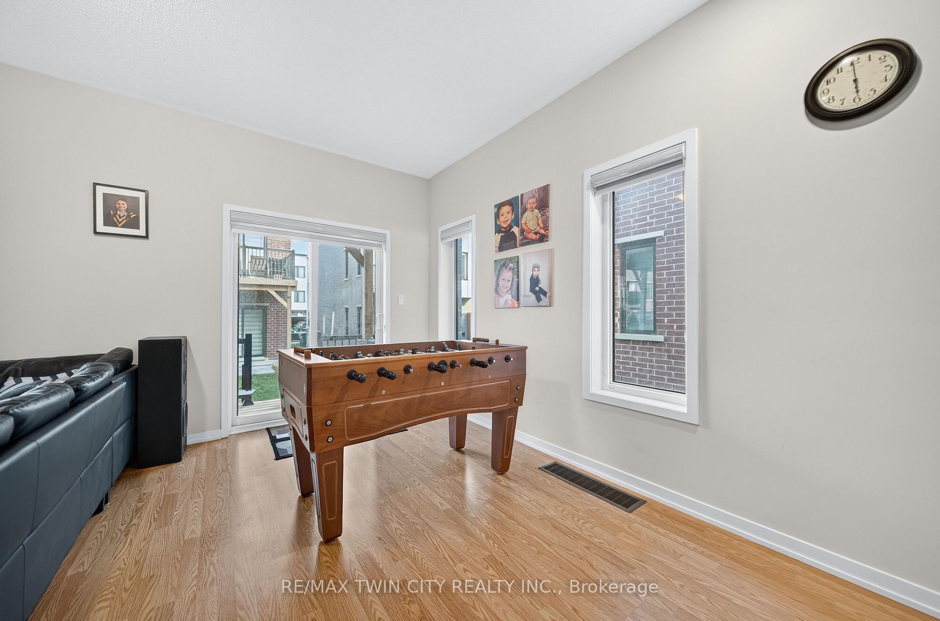Photo 42 of 49 Lambert Lane, Caledon, Bolton East — HOMEH