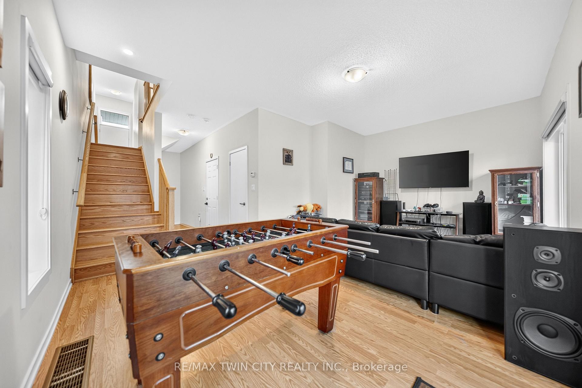 Photo 43 of 49 Lambert Lane, Caledon, Bolton East — HOMEH