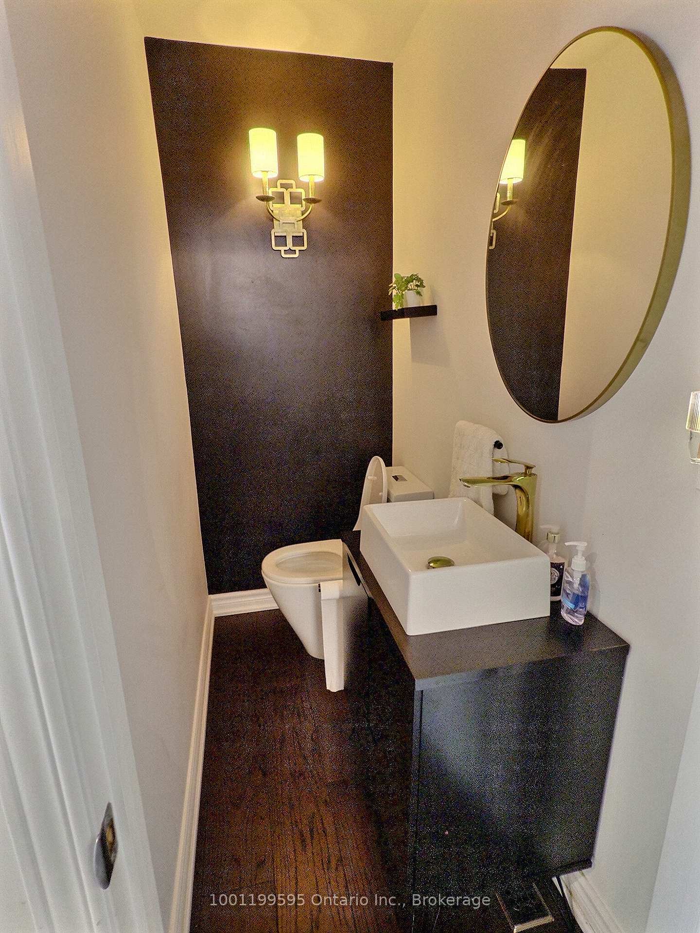 Photo 8 of 352 Crossland Gate, Newmarket, Glenway Estates — HOMEH