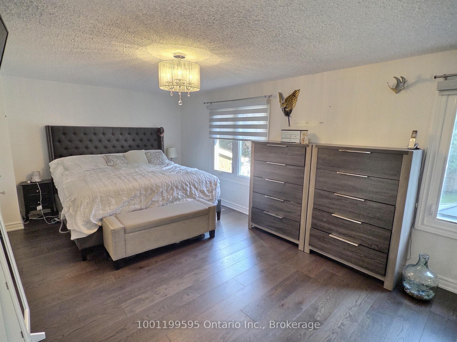Photo 9 of 352 Crossland Gate, Newmarket, Glenway Estates — HOMEH