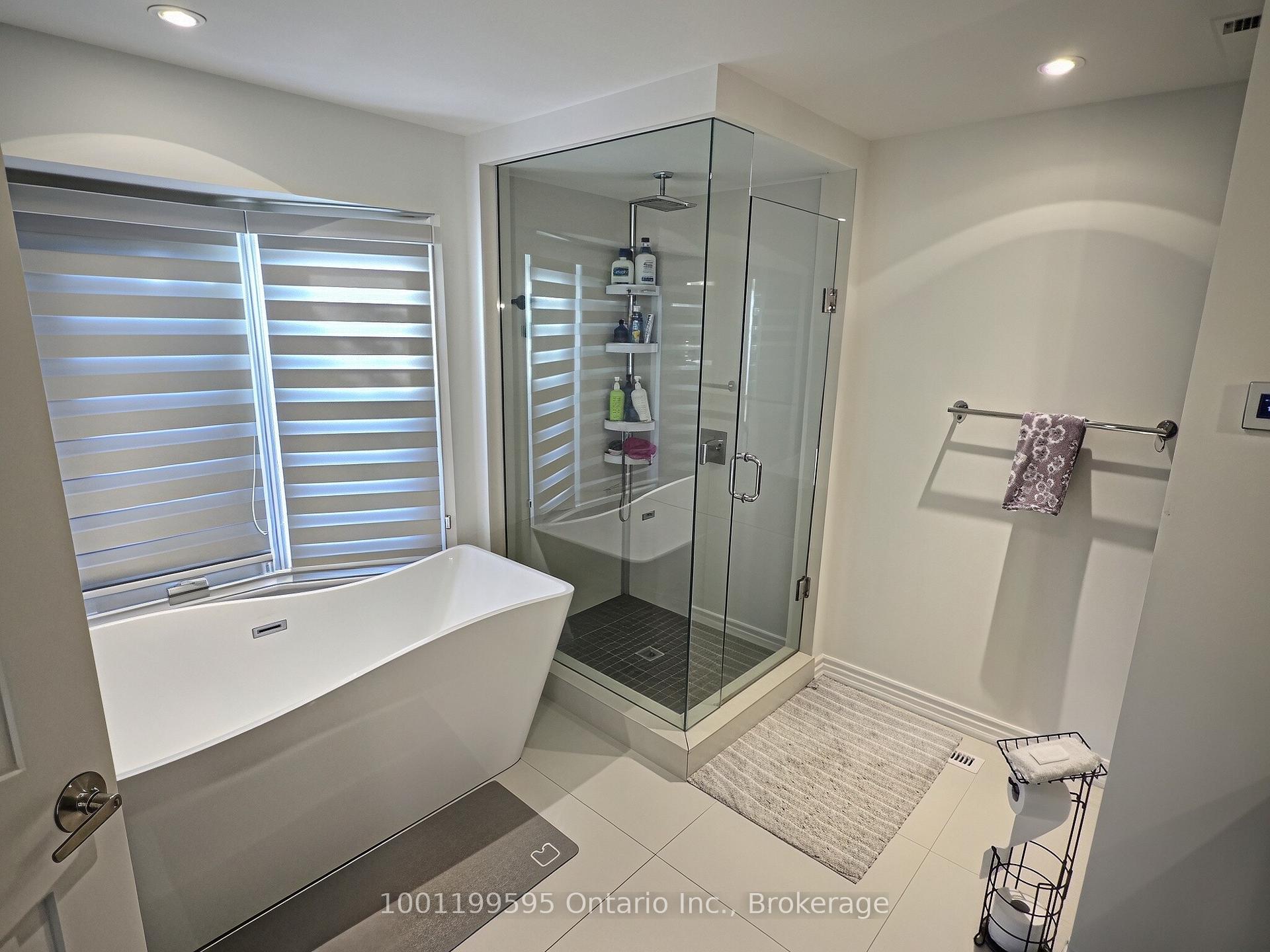 Photo 11 of 352 Crossland Gate, Newmarket, Glenway Estates — HOMEH