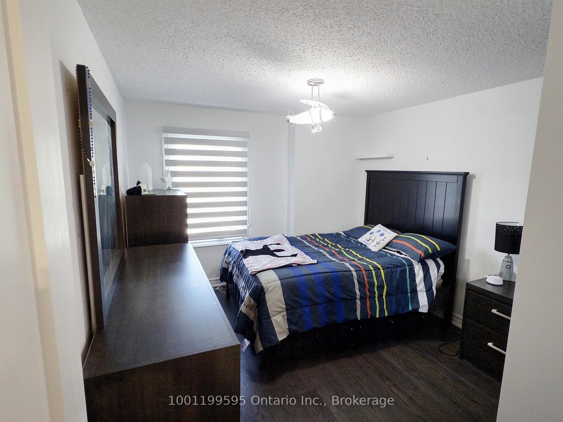 Photo 14 of 352 Crossland Gate, Newmarket, Glenway Estates — HOMEH