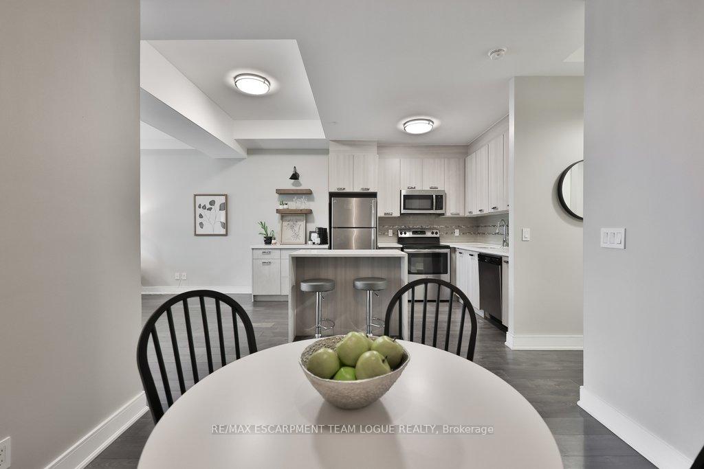 Photo 16 of Unit 1104, 150 Main Street W, Hamilton, Central — HOMEH