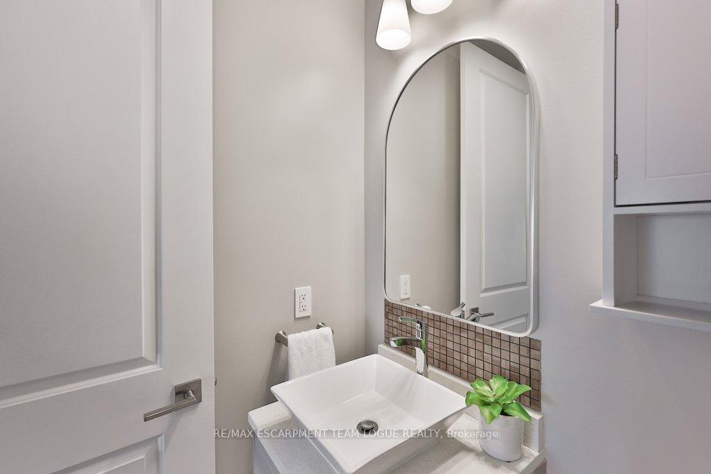 Photo 22 of Unit 1104, 150 Main Street W, Hamilton, Central — HOMEH
