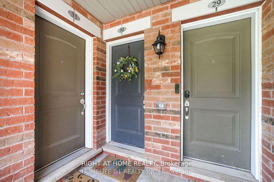 Photo 3 of Unit Unit 30, 2500 Post Road, Oakville, River Oaks — HOMEH