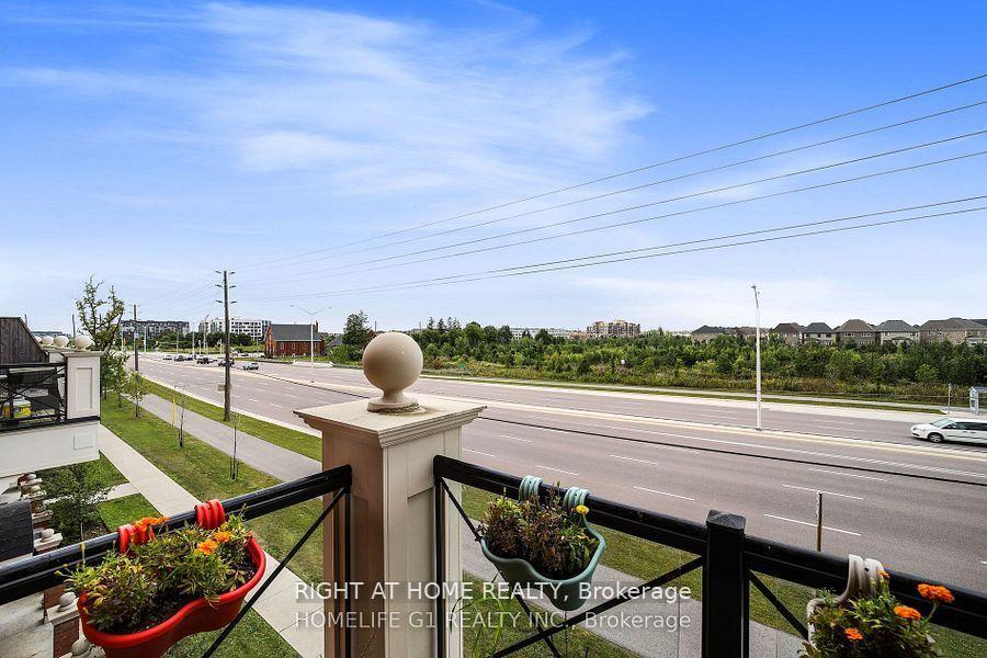 Photo 9 of Unit Unit 30, 2500 Post Road, Oakville, River Oaks — HOMEH