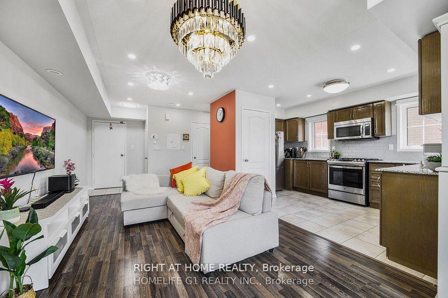 Photo 11 of Unit Unit 30, 2500 Post Road, Oakville, River Oaks — HOMEH