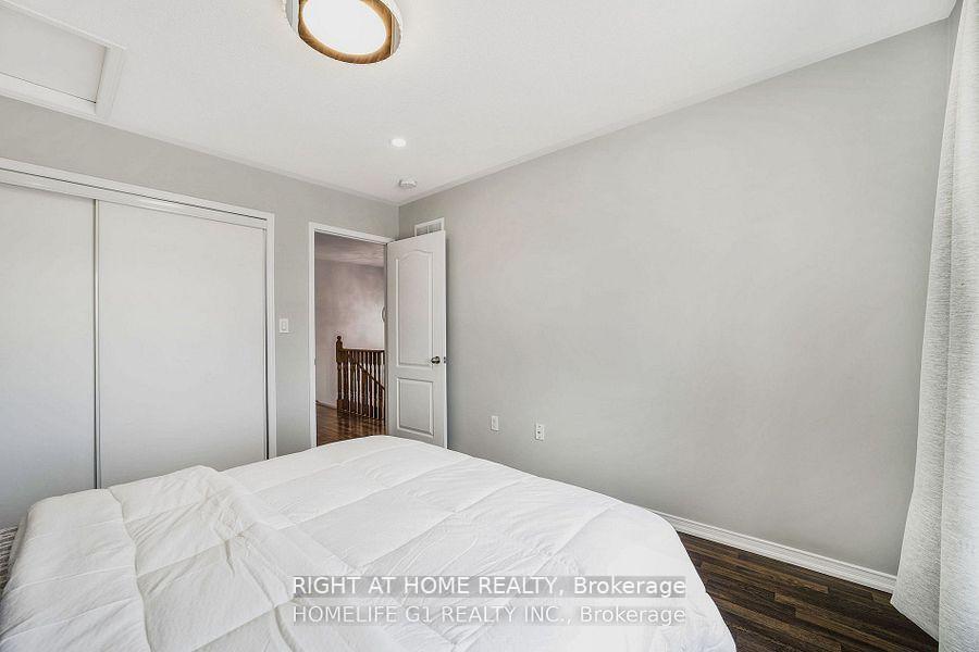 Photo 21 of Unit Unit 30, 2500 Post Road, Oakville, River Oaks — HOMEH