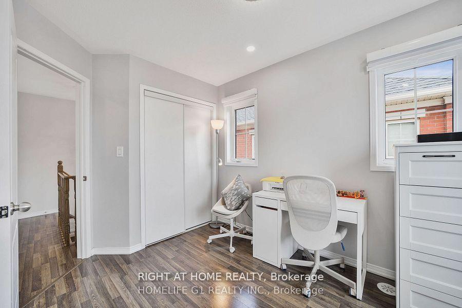 Photo 25 of Unit Unit 30, 2500 Post Road, Oakville, River Oaks — HOMEH