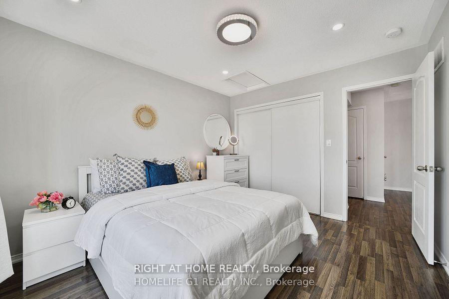 Photo 26 of Unit Unit 30, 2500 Post Road, Oakville, River Oaks — HOMEH