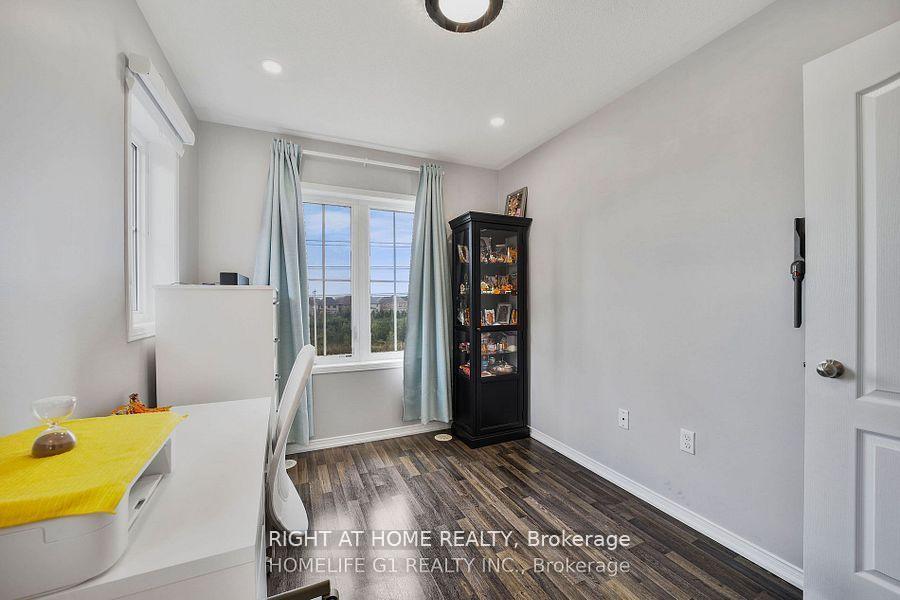 Photo 30 of Unit Unit 30, 2500 Post Road, Oakville, River Oaks — HOMEH