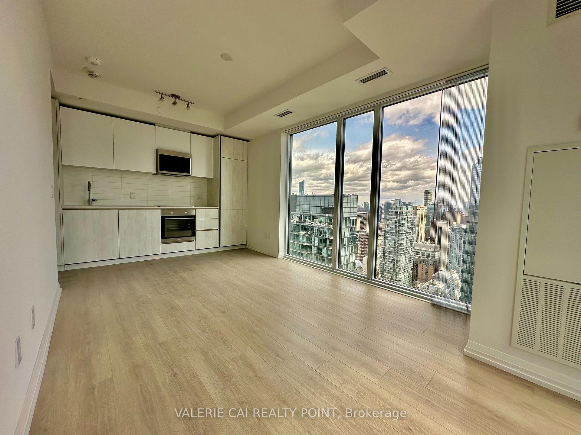 Photo 5 of Unit 4829, 28 Widmer Street, Toronto, Waterfront Communities — HOMEH
