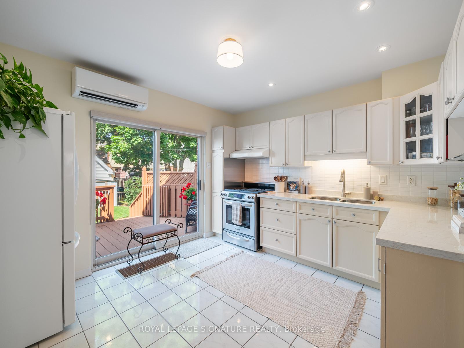 Photo 12 of 4 Kimbourne Avenue, Toronto, Danforth Village-East York — HOMEH