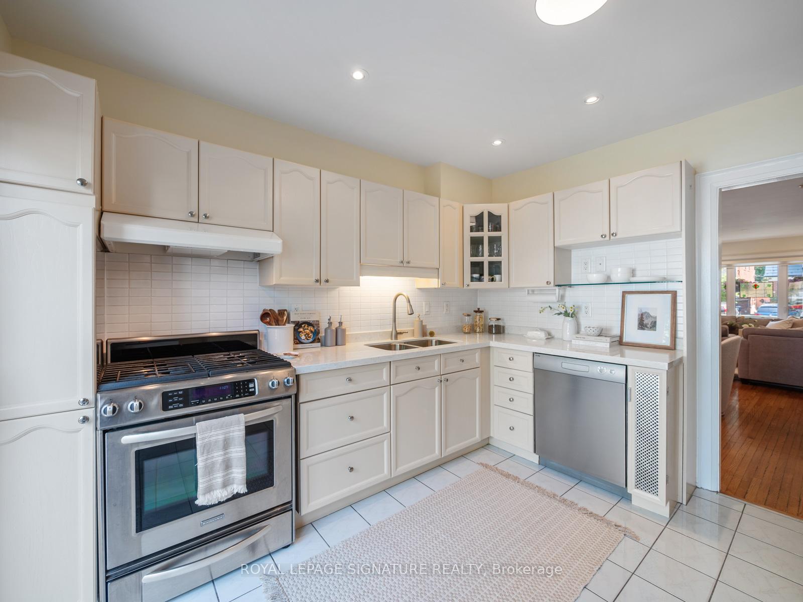 Photo 13 of 4 Kimbourne Avenue, Toronto, Danforth Village-East York — HOMEH