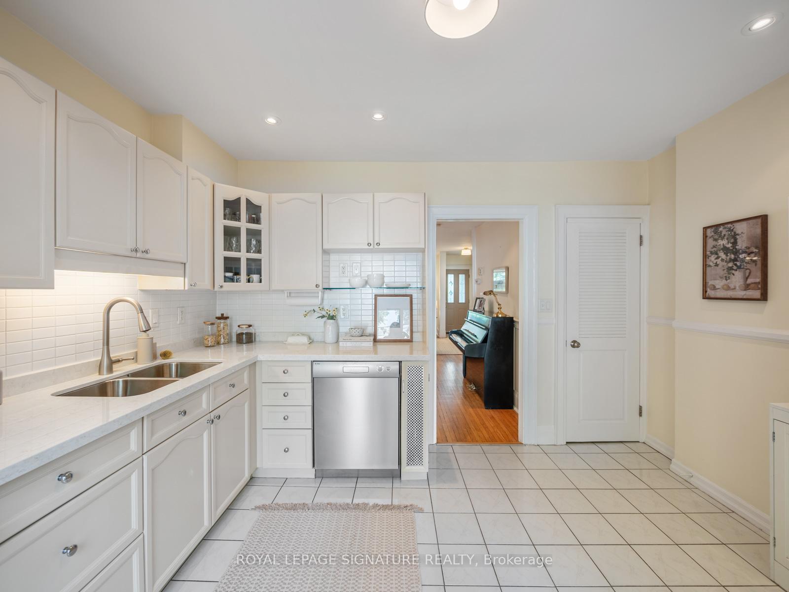 Photo 14 of 4 Kimbourne Avenue, Toronto, Danforth Village-East York — HOMEH